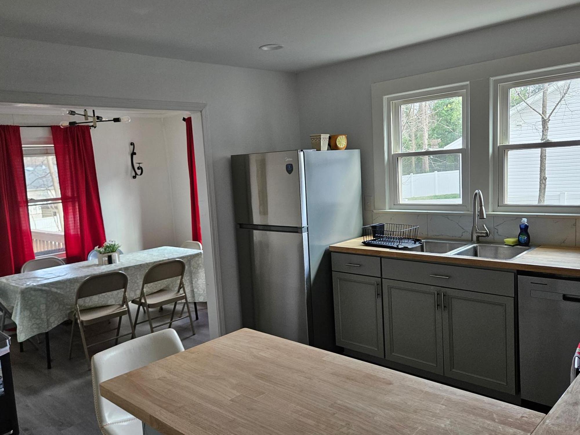 Private Single Level Standalone House Large Lot - 3 Bedrooms Charlotte Extérieur photo